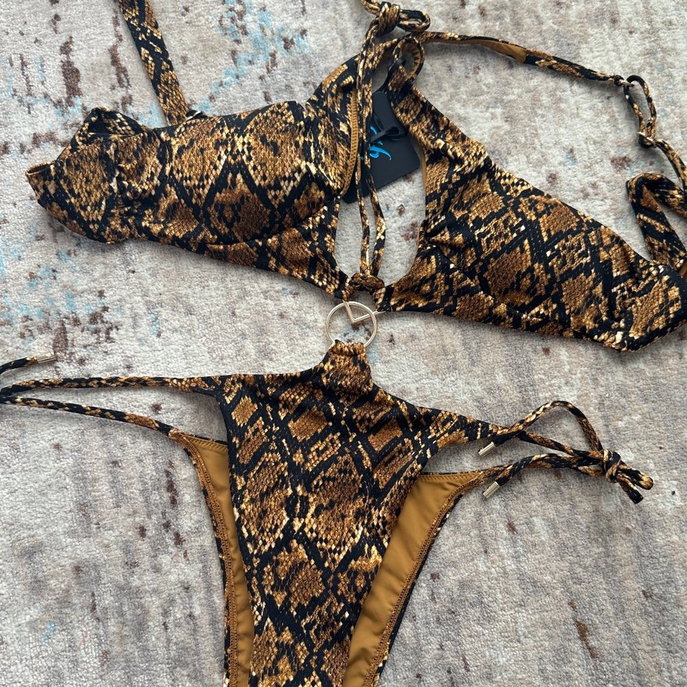 Capri One Piece Bronze Python Small - Gem